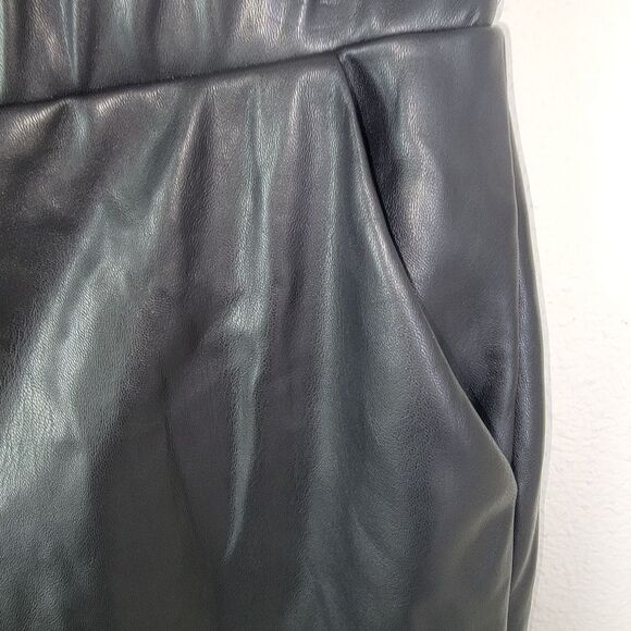 Juicy by Juicy Couture Faux Leather Jogger Pants Size Small - Picture 4 of 7